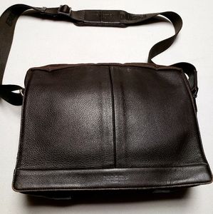 Renoma luxury leather messenger bag from Paris